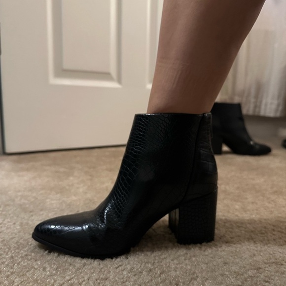 Black Crocodile Booties - Bundle and Save! - Picture 6 of 8